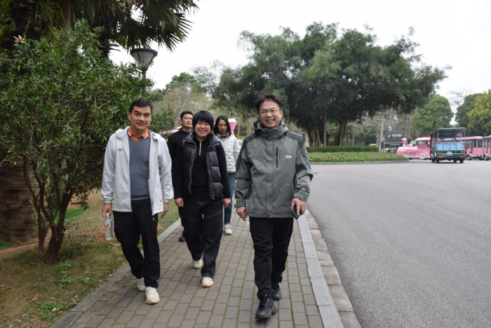 健步走活动现场1.png